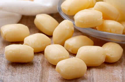 牛乳夾心脆脆糖